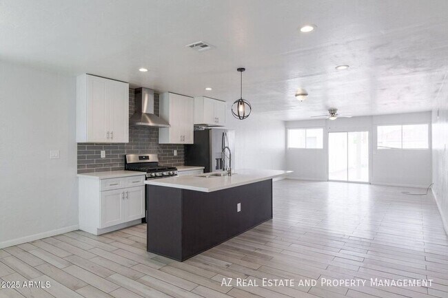 1628 East Granada Road, Phoenix, AZ 85006 photo 5