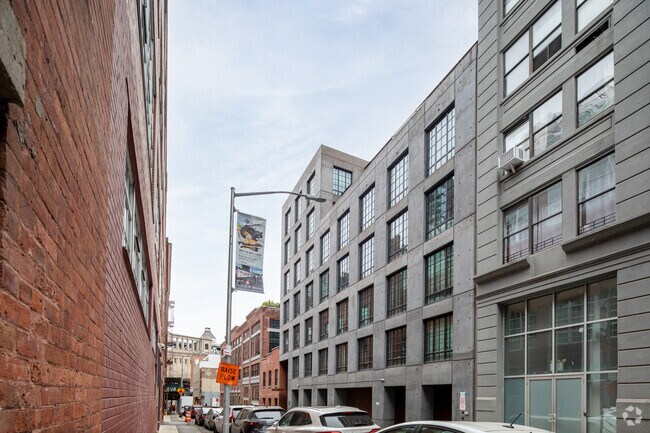 205 Water St Brooklyn, NY 11201 photo 4