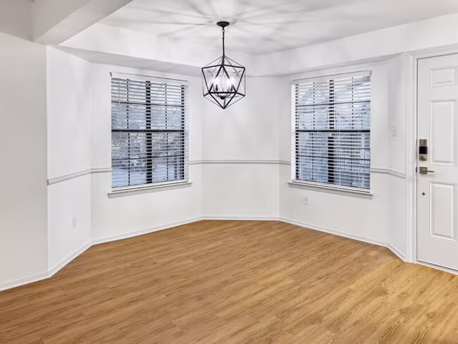 2913 Pearl St Austin, TX 78705 photo 2