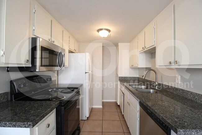 860 E Brown Rd Mesa, AZ 85203 photo 2