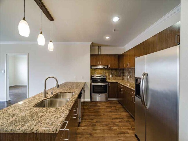 1100 W Trinity Mills Rd Carrollton, TX 75006 photo 3