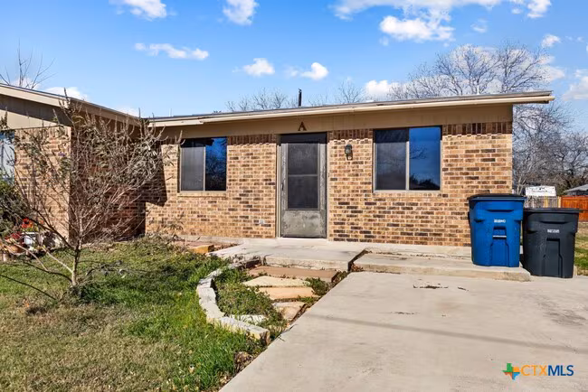 222 Redbud Ln New Braunfels, TX 78130 photo 3