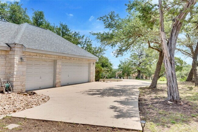 13700 Madrone Mountain Way Austin, TX 78737 photo 5