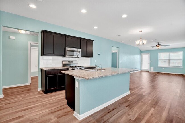 1425 Fairhaven Gtwy Georgetown, TX 78626 photo 4
