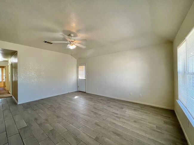 2205 Indian Trail Harker Heights, TX 76548 photo 3