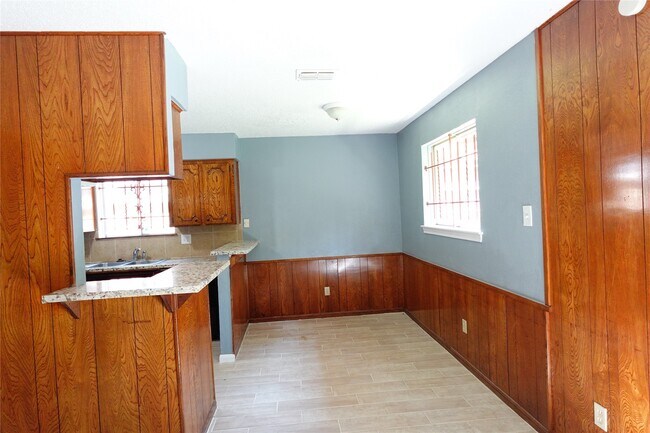 10642 Wolbrook Street, Houston, TX 77016 photo 4