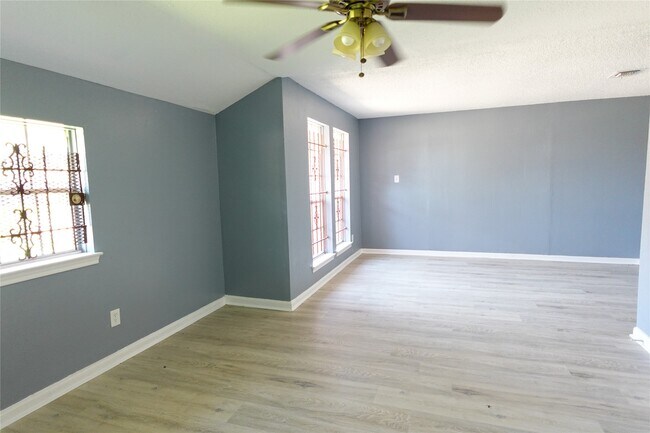 10642 Wolbrook Street, Houston, TX 77016 photo 5