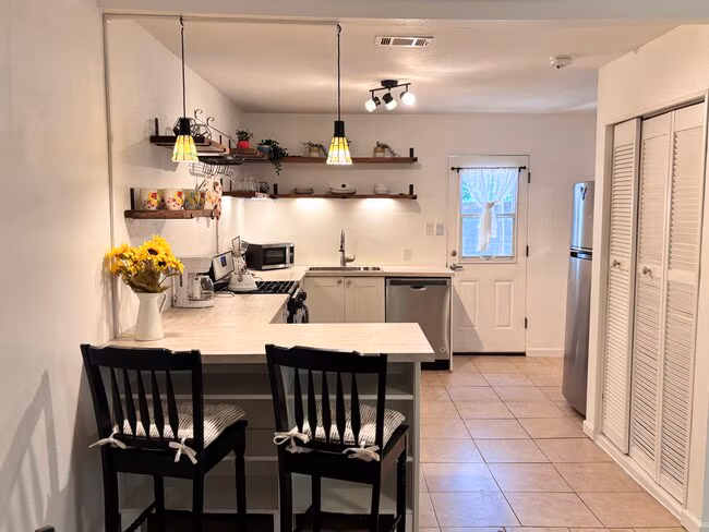 5414 Bolm Road, Austin, TX 78721 photo 2