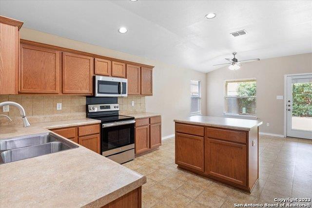 11035 Caspian Spring San Antonio, TX 78254 photo 4