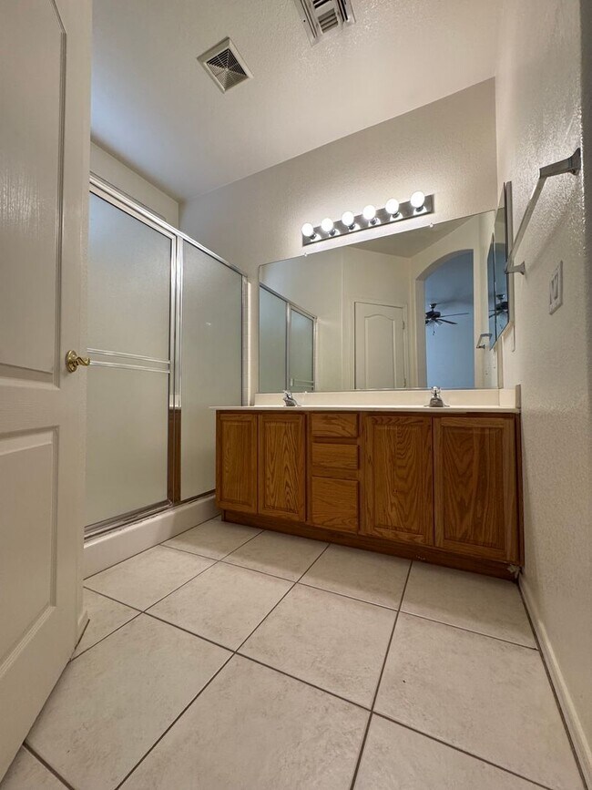 3 BEDROOM IN SAN TAN RANCH IN GILBERT photo 3