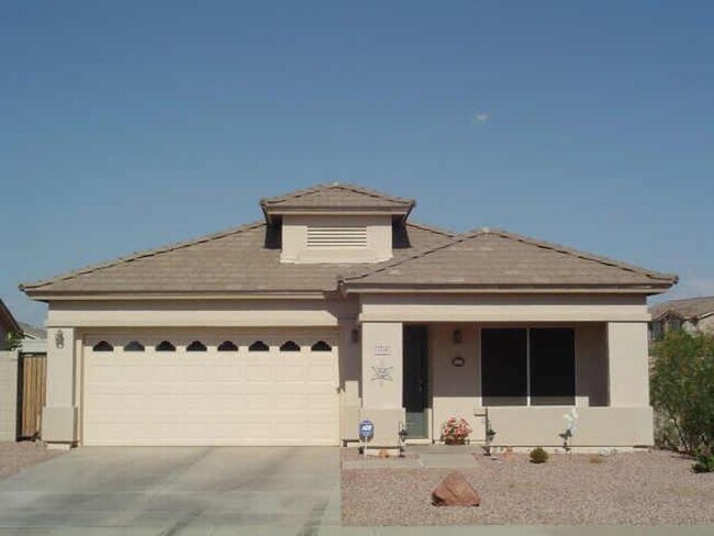 3 BEDROOM IN SAN TAN RANCH IN GILBERT photo 2