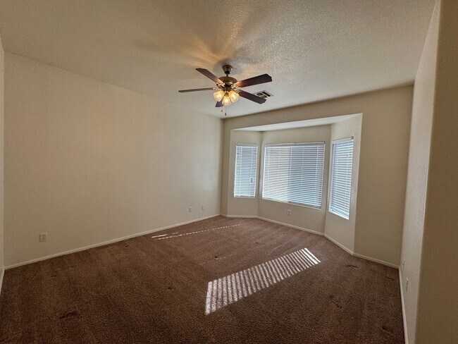 3 BEDROOM IN SAN TAN RANCH IN GILBERT photo 4