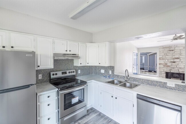 10309 Burmaster Ln Austin, TX 78750 photo 5