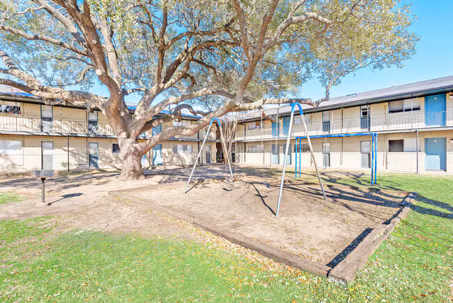 Orchard Hills photo 4