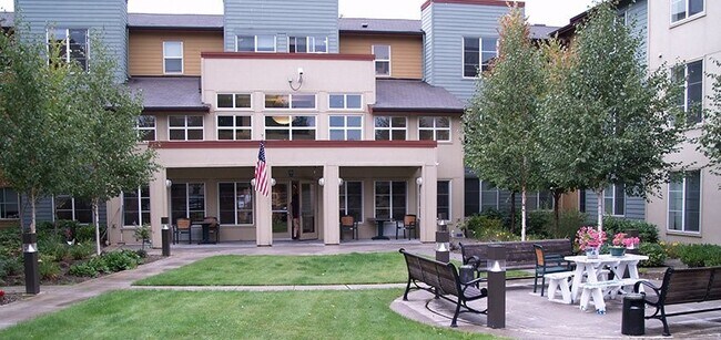 6900 37th Ave S Seattle, WA 98118 photo 4