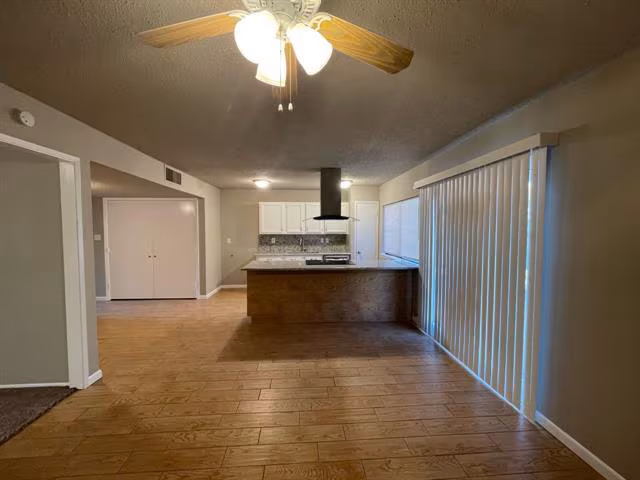 6521 Blackberry Drive, Arlington, TX 76016 photo 4
