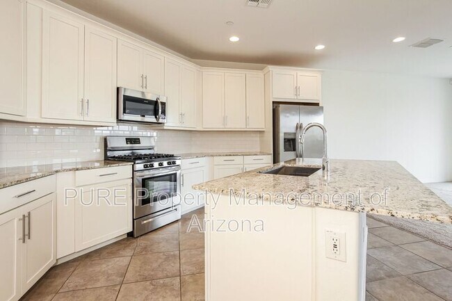 12431 W Via Caballo Blanco Peoria, AZ 85383 photo 5