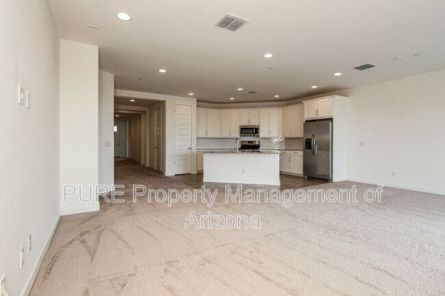 12431 W Via Caballo Blanco Peoria, AZ 85383 photo 3