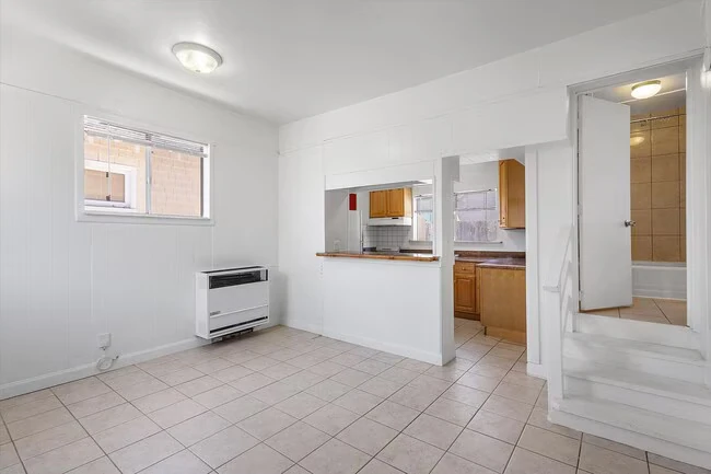 453 Central Ave, Alameda (Apartment) photo 3