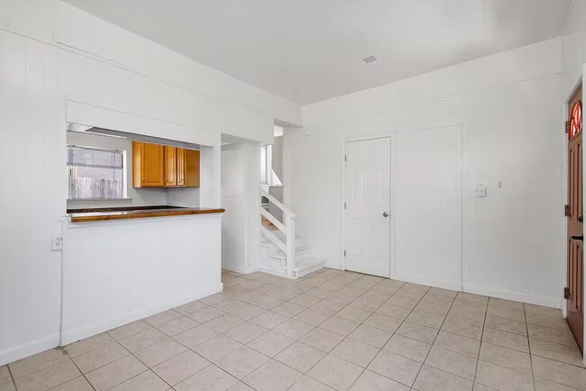 453 Central Ave, Alameda (Apartment) photo 5