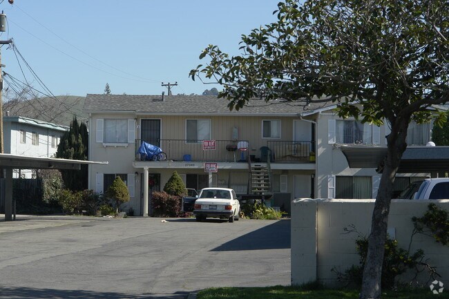 Blossom Apartments photo 3