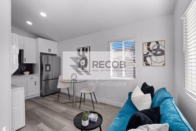 1638 Elm Ave San Diego, CA 92154 photo 2