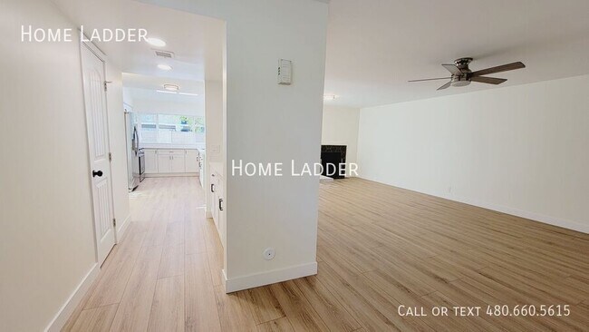 4907 W Crocus Dr Glendale, AZ 85306 photo 5