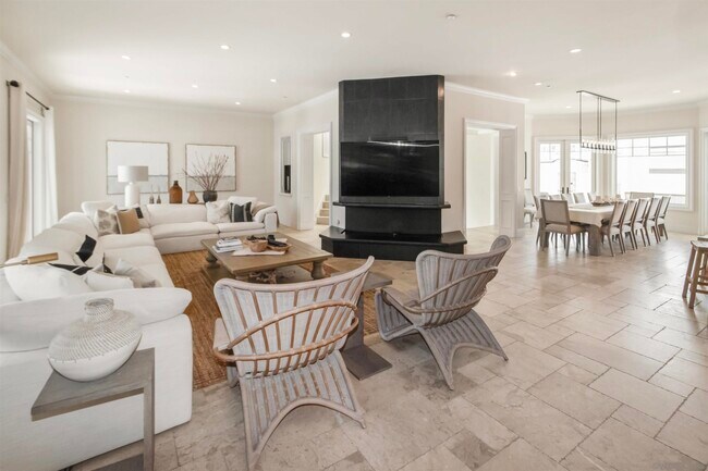 1160 Pine St Coronado, CA 92118 photo 5