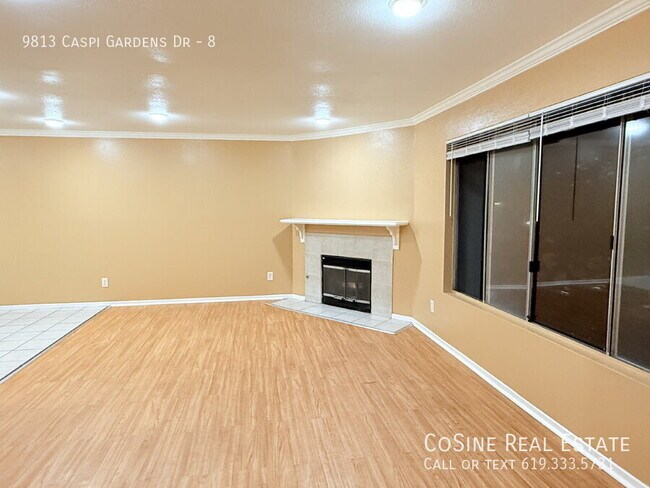 9813 Caspi Gardens Dr Santee, CA 92071 photo 2