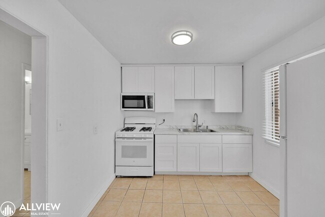 3969 B St San Diego, CA 92102 photo 3