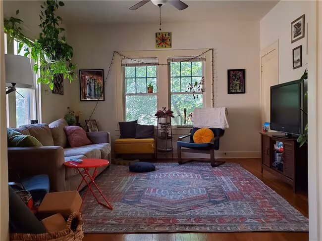Charming Duplex - Heart of West Campus photo 3