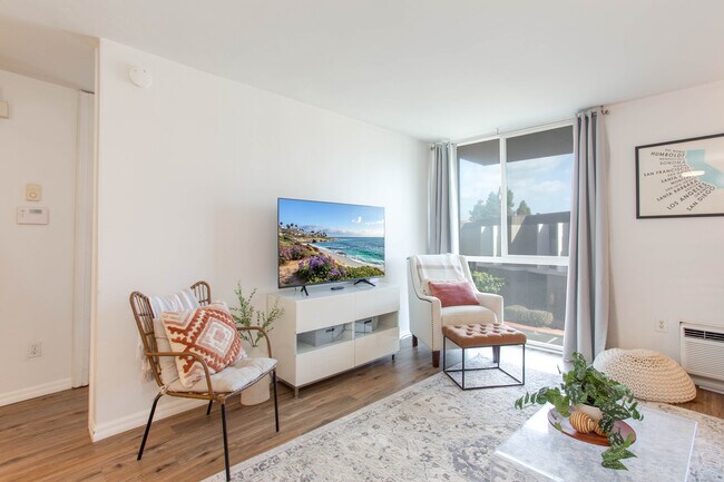 3050 Rue D’Orleans San Diego, CA 92110 photo 5