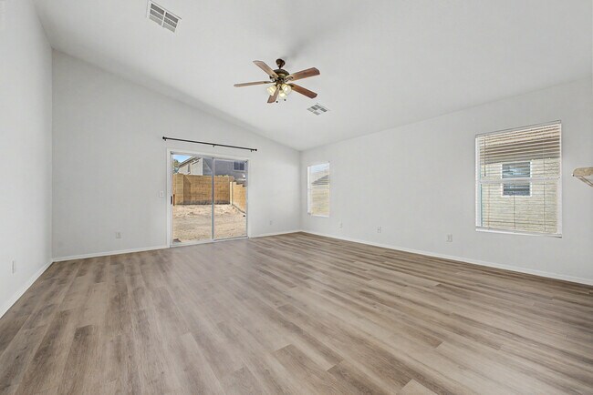 22820 W Papago St Buckeye, AZ 85326 photo 3