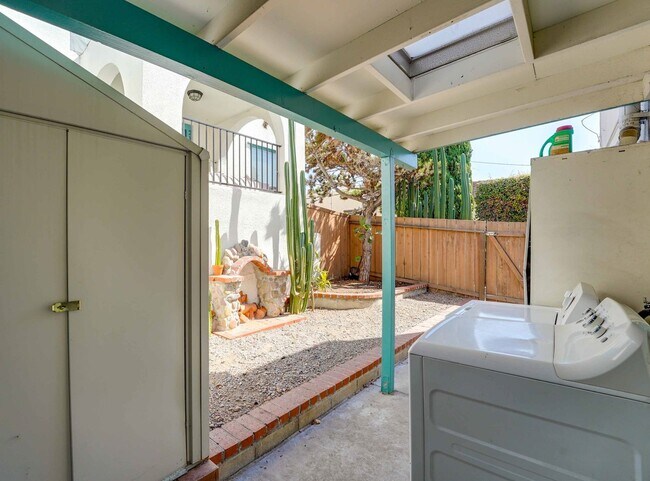 2119-2123 Albatross St San Diego, CA 92101 photo 4