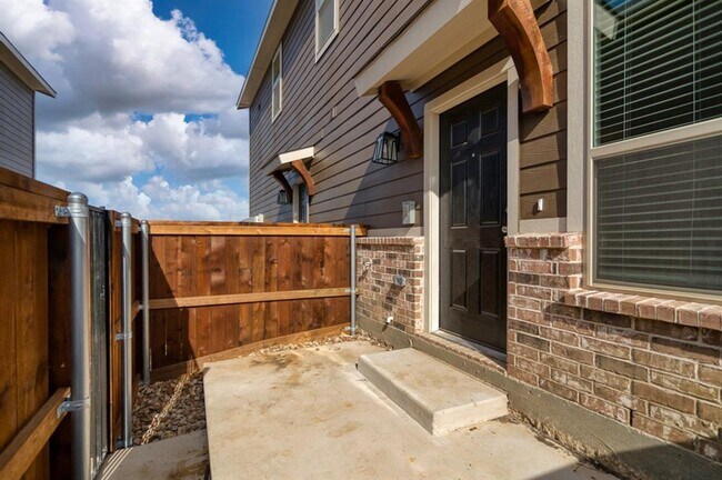 735 Harvest Moon Dr Venus, TX 76084 photo 4