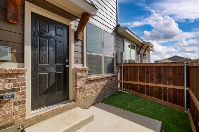 735 Harvest Moon Dr Venus, TX 76084 photo 5