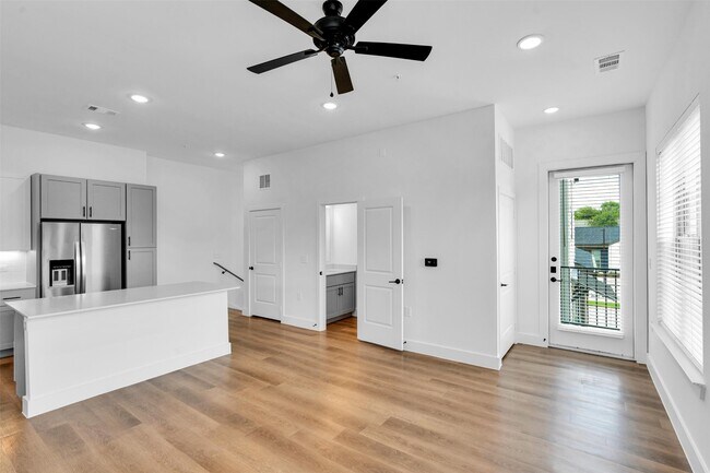 1512 Soccer Dr Little Elm, TX 75068 photo 4