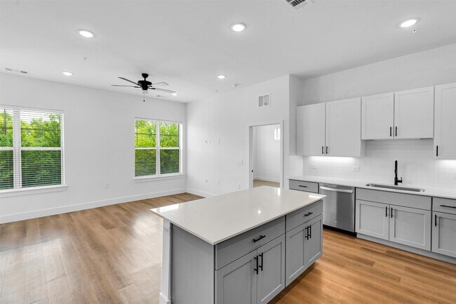 1512 Soccer Dr Little Elm, TX 75068 photo 2