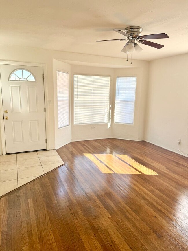 658-660 S Johnson Ave El Cajon, CA 92020 photo 2