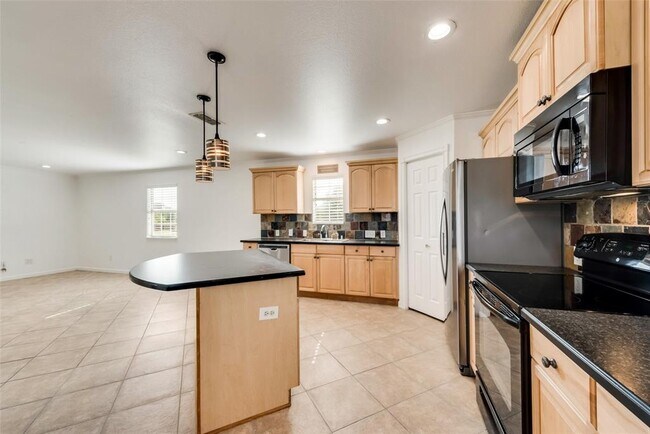 633 Rose Garden Dr McKinney, TX 75072 photo 5