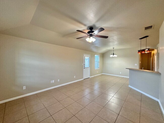 1306 Cavalry Ln Killeen, TX 76549 photo 4