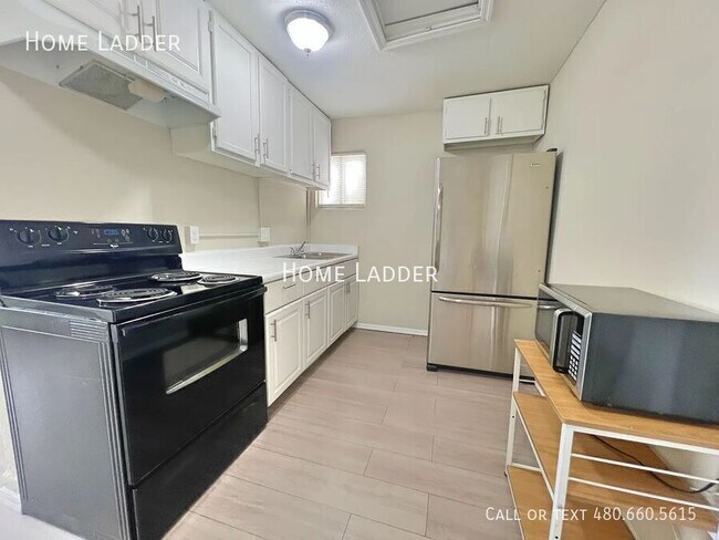 927 S 35th Ave Phoenix, AZ 85009 photo 4