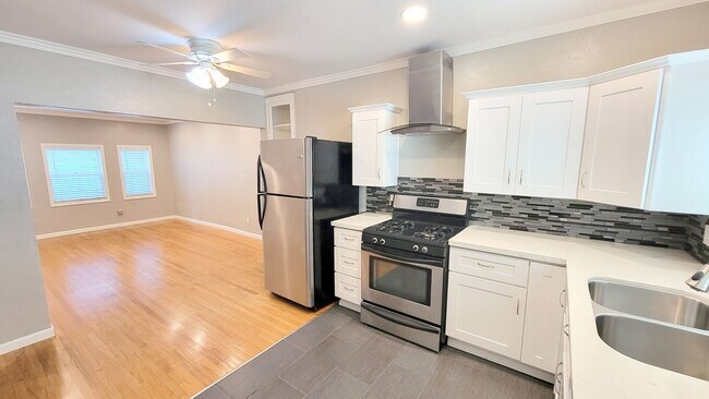 4049 30th St San Diego, CA 92104 photo 3