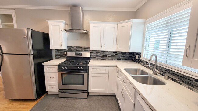 4049 30th St San Diego, CA 92104 photo 4
