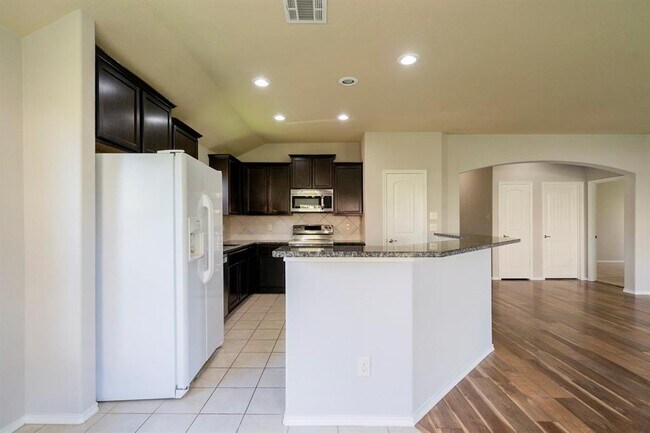 1412 Red River Drive, Aubrey, TX 76227 photo 3