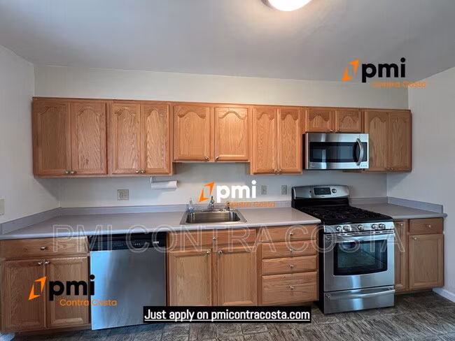 860 Ruth Drive, Pleasant Hill, CA 94523 photo 2