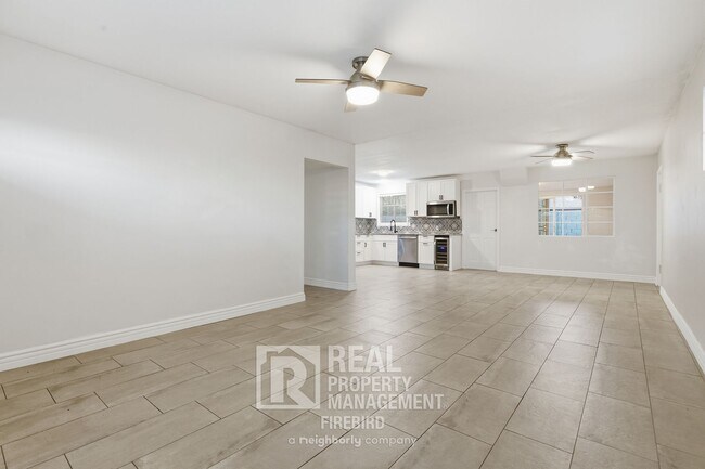 1901 North 48th Place, Phoenix, AZ 85008 photo 5