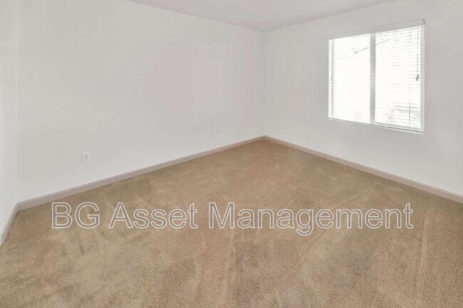 1459 MacArthur Blvd Oakland, CA 94602 photo 5