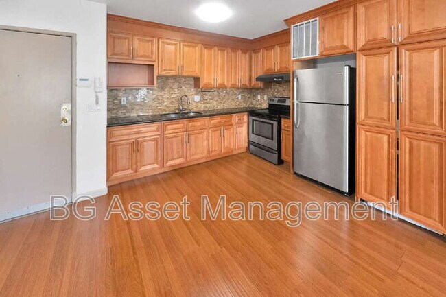 1459 MacArthur Blvd Oakland, CA 94602 photo 2