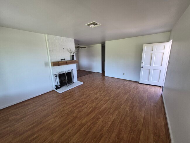 4861 Lehrer Dr San Diego, CA 92117 photo 5